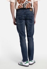 Redefined Rebel COPENHAGEN - Karcsúsított farmerek - vintage classic