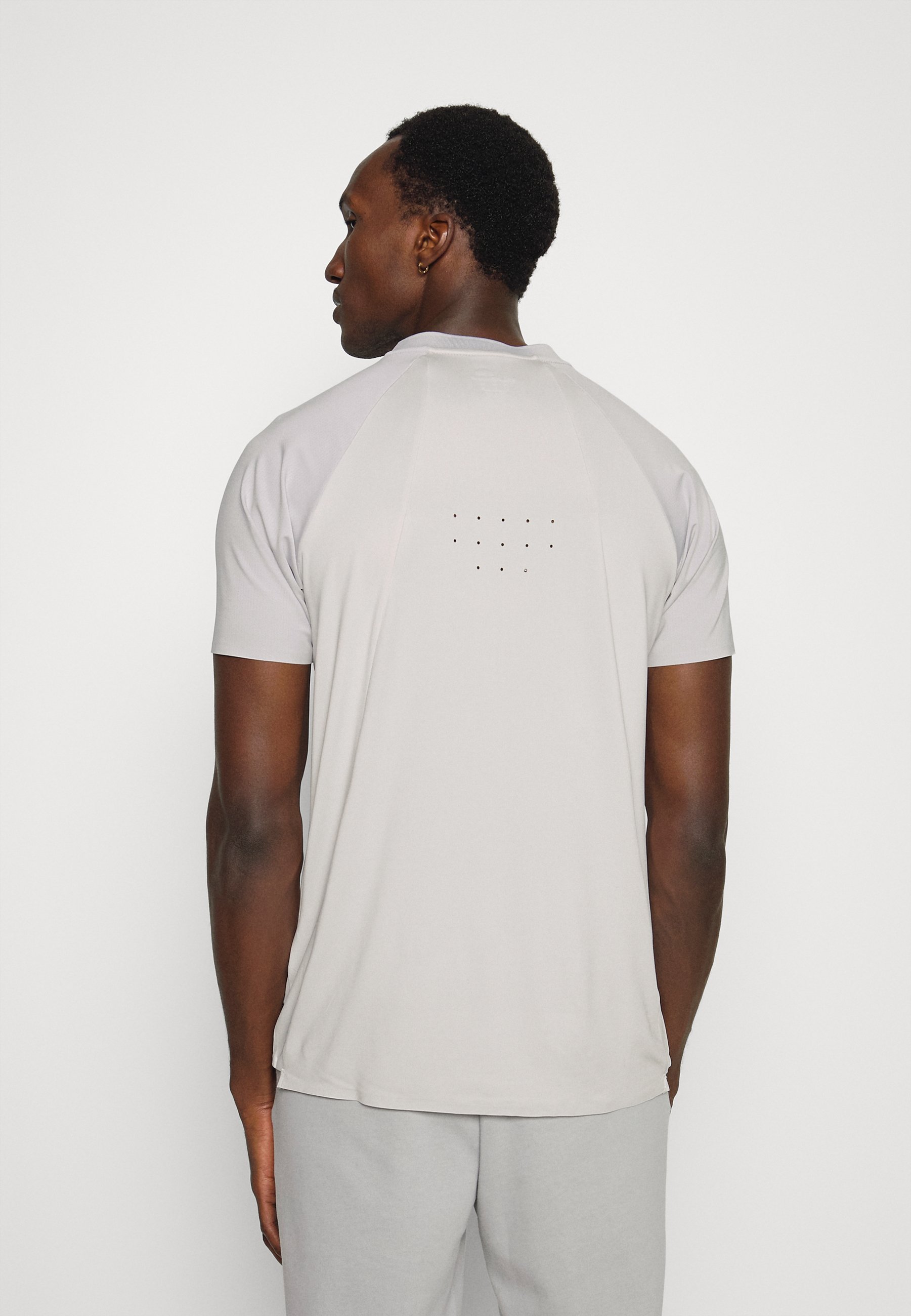 Ellesse MAESTRO TEE - T-shirt print - light grey/lichtgrijs - Zalando.nl