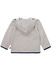 Lys grå børns hættetrøje i fleece med marineblå kant og mønstret foring indeni hætten, vist fra ryggen.
