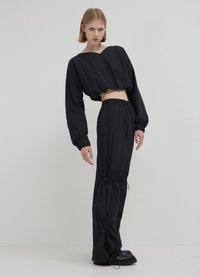 Calliope Camicetta - ultrablack