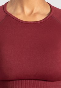 Smilodox CROP LONGSLEEVE MAYSA - Longsleeve - bordeaux