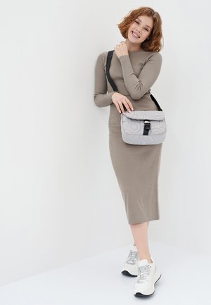 LONDON - Bandolera - grey