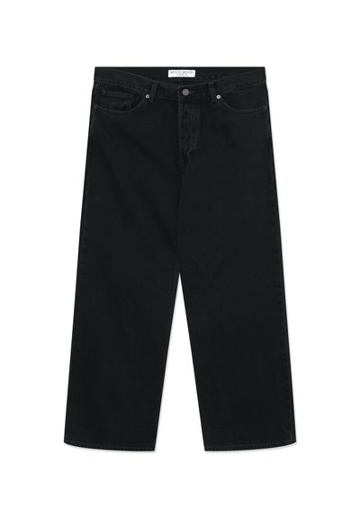 Zwarte wijde jeans van denim stof, met een knoopsluiting aan de voorkant, riemlussen en zakken. Gladde textuur, minimalistisch ontwerp.
