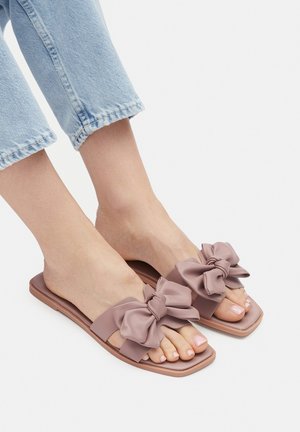 Jenny - Klapki płaskie