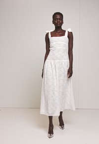 Hofmann Copenhagen SOFIE WEDDING DRESS - Rochie cocktail/Rochie petrecere - white