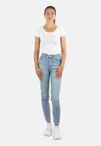 Normani DAMen - T-Shirt basic - weiß
