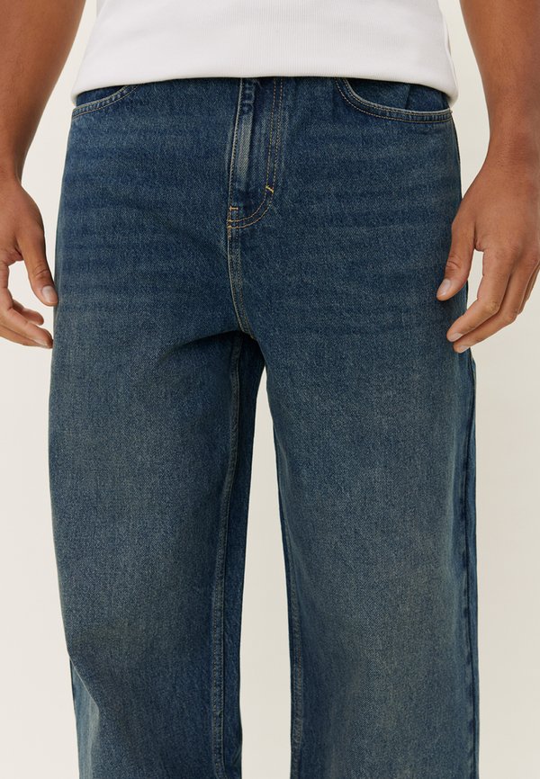 ROI - Straight leg jeans2