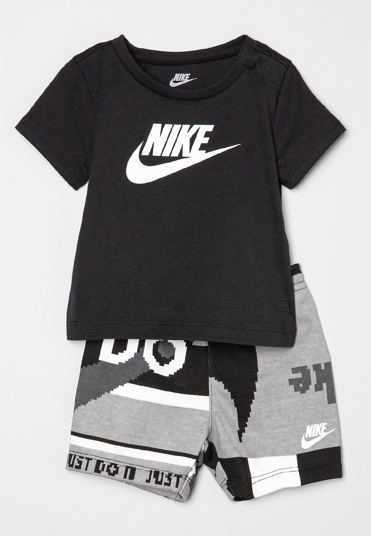 Nike Sportswear T-shirt print zwart Nike Sportswear T-shirt print zwart