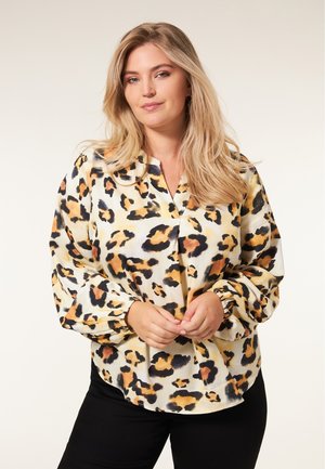 Blouse met luipaardprint in zachte stof, met een relaxte pasvorm, v-hals en gatherings in de lange mouwen, in tinten van geel, zwart en bruin.