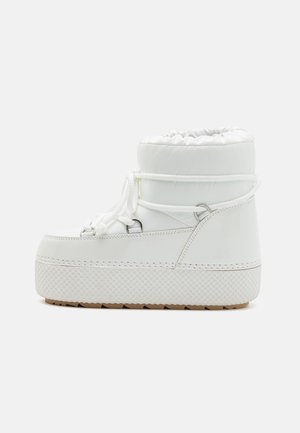 Winter boots - white