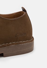 Clarks Derbies - brown