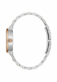 Reloj de acero inoxidable en tonos plateado y dorado con una esfera rectangular, acabado pulido y un diseño de brazalete eslabonado.