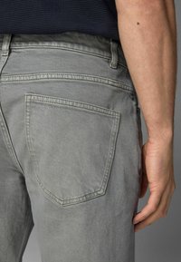Next VINTAGE - REGULAR FIT - Tiesaus kirpimo džinsai - grey light