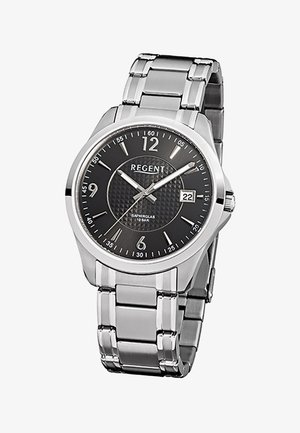 Montre bracelet en métal argenté avec cadran noir texturé, index argentés, affichage de la date à 3 heures, et marque "Regent" sur le cadran.
