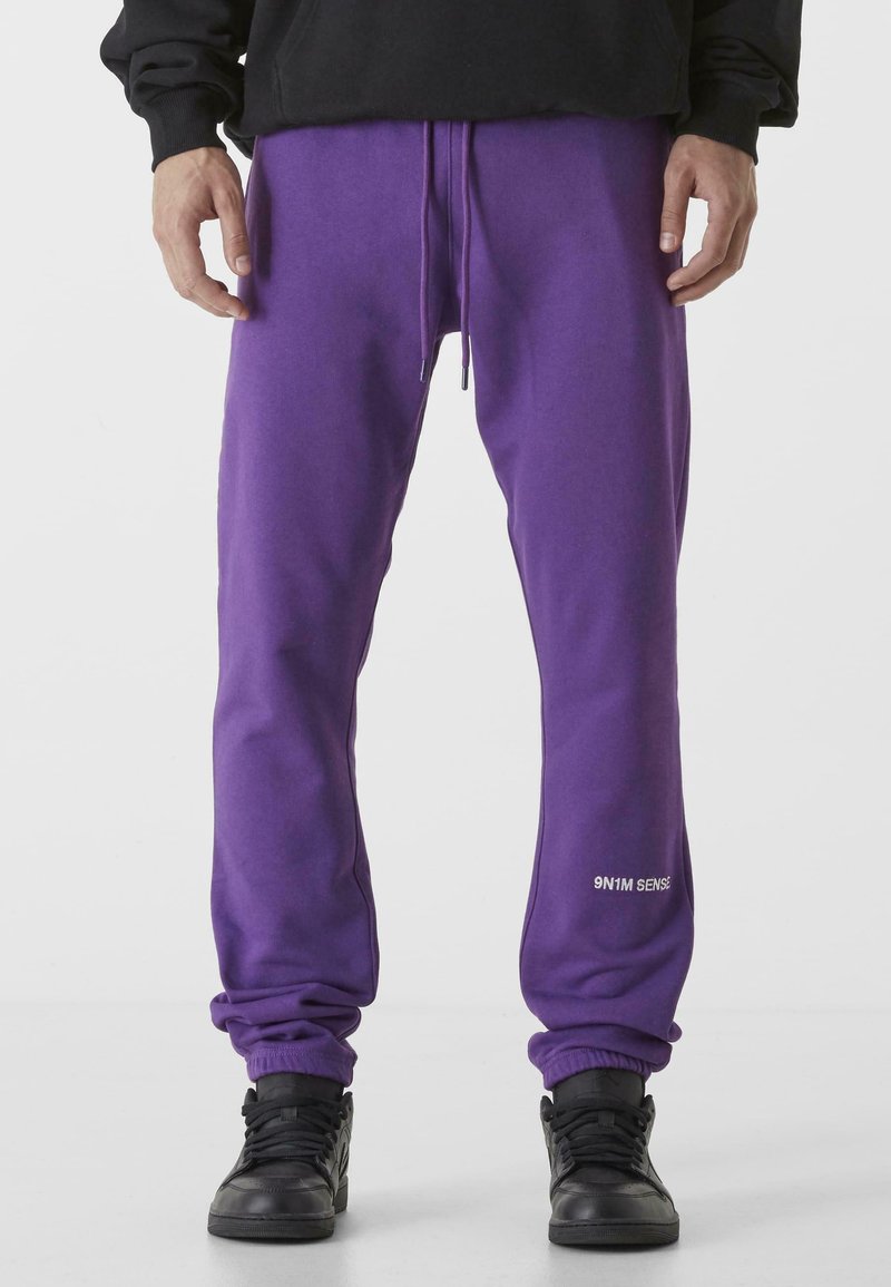 9N1M SENSE ESSENTIAL - Träningsbyxor - purple