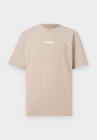 BOXY TECH LOGO - T-Shirt print - brown