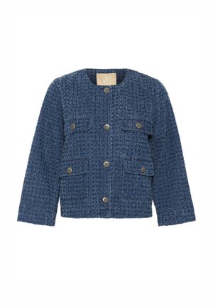 Veste bleu texturée avec un col rond, deux poches avant et des boutons-pression métalliques. Présente une coupe courte et un motif tissé subtil.