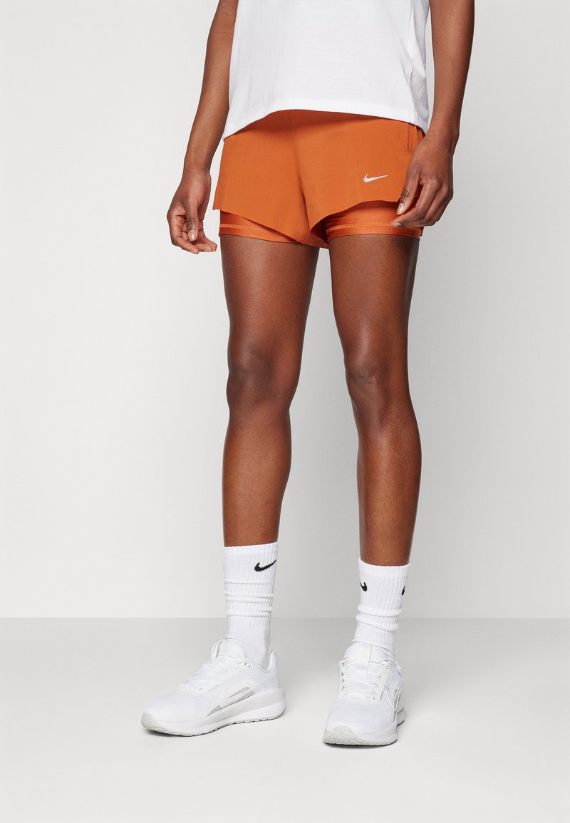 Nike Performance SWIFT SHORT - Sport rövidnadrágok - burnt sunrise/reflective silver