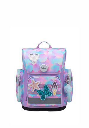 Zaino pastello colorato con motivo circolare, decorato con patch a forma di cuore, stella, farfalla e gelato, più tasche laterali e un portachiavi soffice.