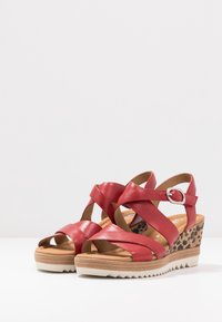 Gabor Comfort Sandali con plateau - red