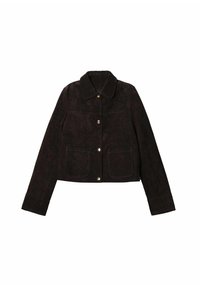 Chaqueta de ante marrón oscuro con cuello, cierre frontal de botones, dos bolsillos y mangas largas. Textura suave con un brillo sutil.