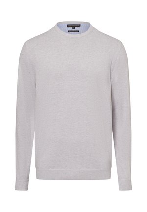 Helles graues Strickpullover mit rundem Ausschnitt, langen Ärmeln, gerippten Bündchen und Saum. Weiche Textur, minimales Design ohne Muster.