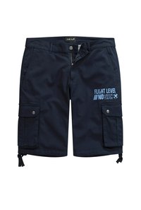 Pantaloni cargo navy realizzati in tessuto resistente, con tasche laterali, bottone frontale e dettagli testuali blu sulla coscia sinistra.
