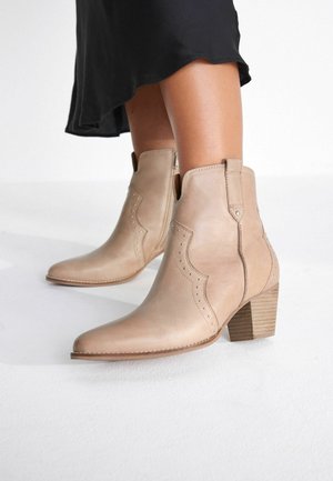 Next FOREVER COMFORT - Cowboy-/Bikerstiefelette - nude