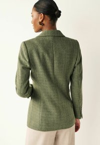 Next Krátky kabát - sage green