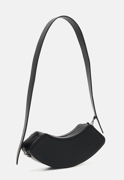GCDS COMMA MEDIUM SHOULDER BAG - Bolso de mano - bLACK
