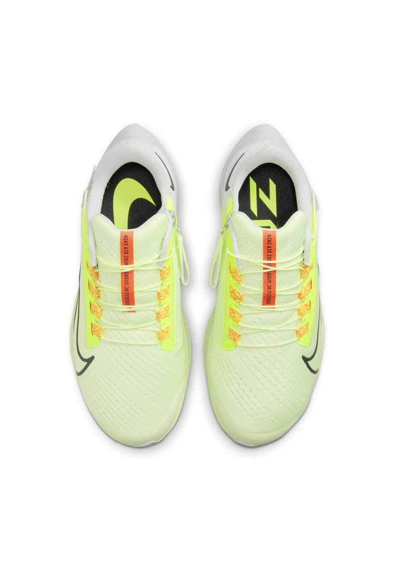 nike air zoom pegasus 38 flyease 4e