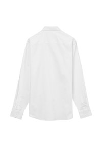 Camicia bianca a maniche lunghe con colletto, polsini con bottoni e una texture liscia, di design semplice e senza motivi. Vista posteriore.