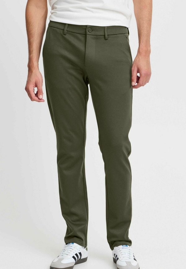 BHHelmer - Chinos - forest night