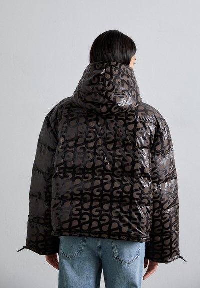 Stine Goya HOODED LONG SLEEVE PUFFER PADDED OUTERWEAR - Zimska jakna - brown/black