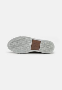 Pius Gabor Sneakers laag - light brown