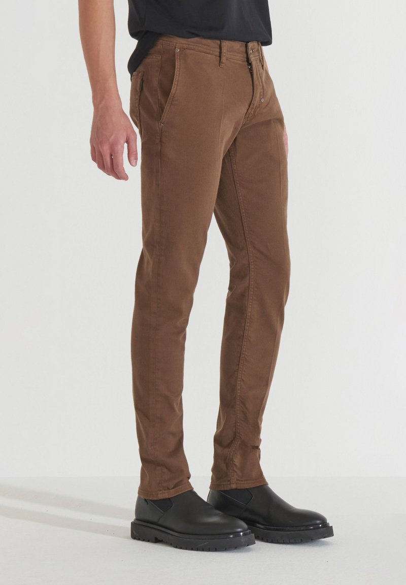 Antony Morato MASON - Traperice uskog kroja - dark tobacco