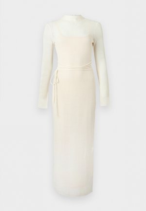 STAUD MARIANNE - Svetríkové šaty - ivory