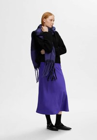 Selected Femme SLFLENA  - Falda acampanada - liberty