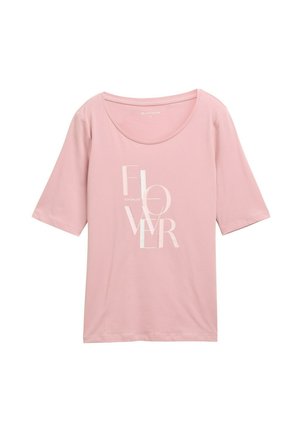 Camiseta de algodón rosa con un amplio escote redondo, mangas cortas y un gran diseño gráfico en blanco que dice "FLOWER."