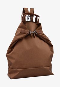 Unselected, dark brown