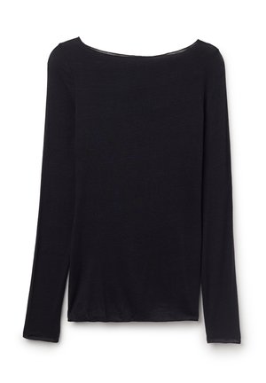 Zwart shirt met lange mouwen, brede boothals, aansluitende pasvorm en lichte stof, getoond op een witte achtergrond.