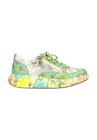 Sneaker multicolore avec un design comportant des motifs floraux verts. Tige en tissu texturé, quincaillerie décorative et semelle épaisse à motifs.