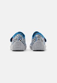 Superfit BILL - Tofflor & inneskor - blau