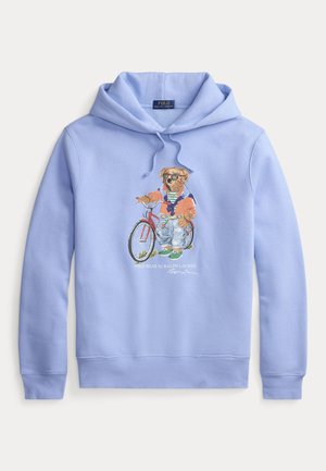 Jasnoniebieska bluza z kapturem z grafiką niedźwiedzia na rowerze, ubranego w kolorowy strój. Miękka tkanina i regulowany sznurek.