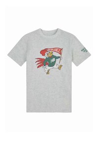 T-shirt a maniche corte grigio chiaro con un fumetto di un gallo in felpa verde, che tiene un banner rosso con la scritta "NEW BALANCE".