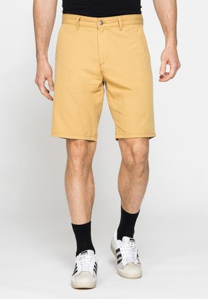 Carrera Jeans, LIGHT CHINO SHORTS - Shorts - mustard yellow