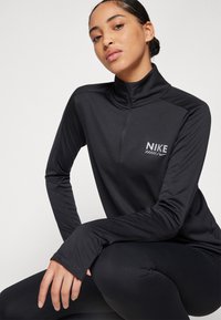 Nike Performance PACER  - Bluză cu mânecă lungă - black