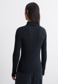 Marc O'Polo LONGSLEEVE STRUCTURE - Strickpullover - deep blue sea
