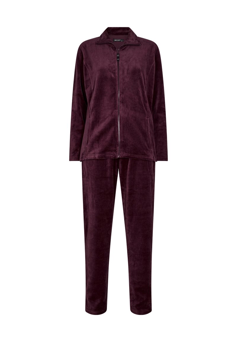 Velvet-Loungewear-Set in Dunkellila mit einer Reißverschlussjacke, Kragen und passenden Hosen. Weicher Stoff und lockere Passform. Keine Muster oder Akzente.