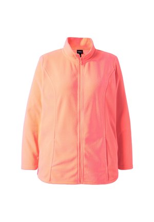 Korala różowa polarowa kurtka z długimi rękawami, pełnym zamkiem błyskawicznym z przodu i stojącym kołnierzem, wyeksponowana na białym tle.